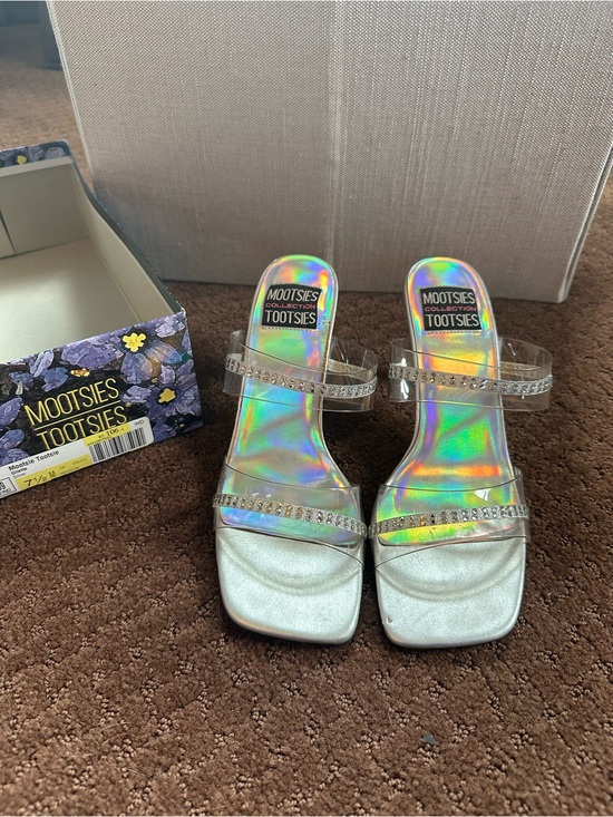 Mootsies Tootsies Shoes - Mootsies Tootsies Gilette Sz 7.5 Clear Strap Silver Holographic Block Heels Y2k